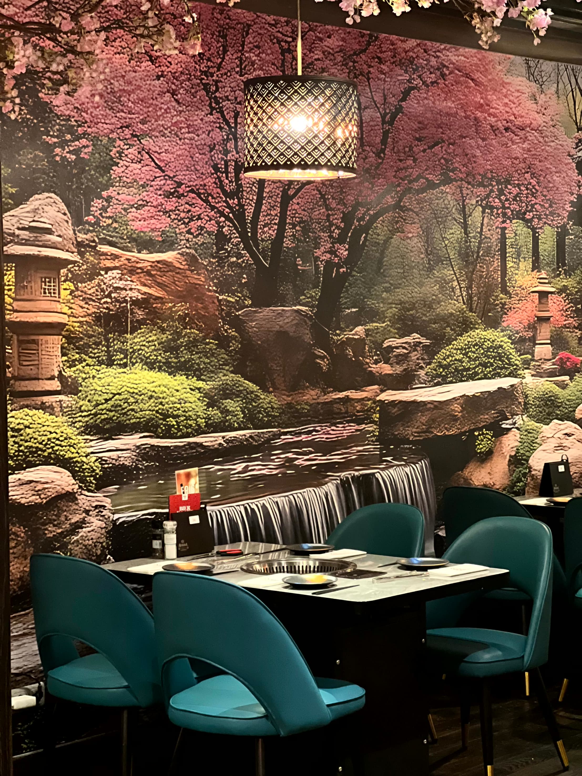 Korean BBQ tafel bij Ocean Paradise